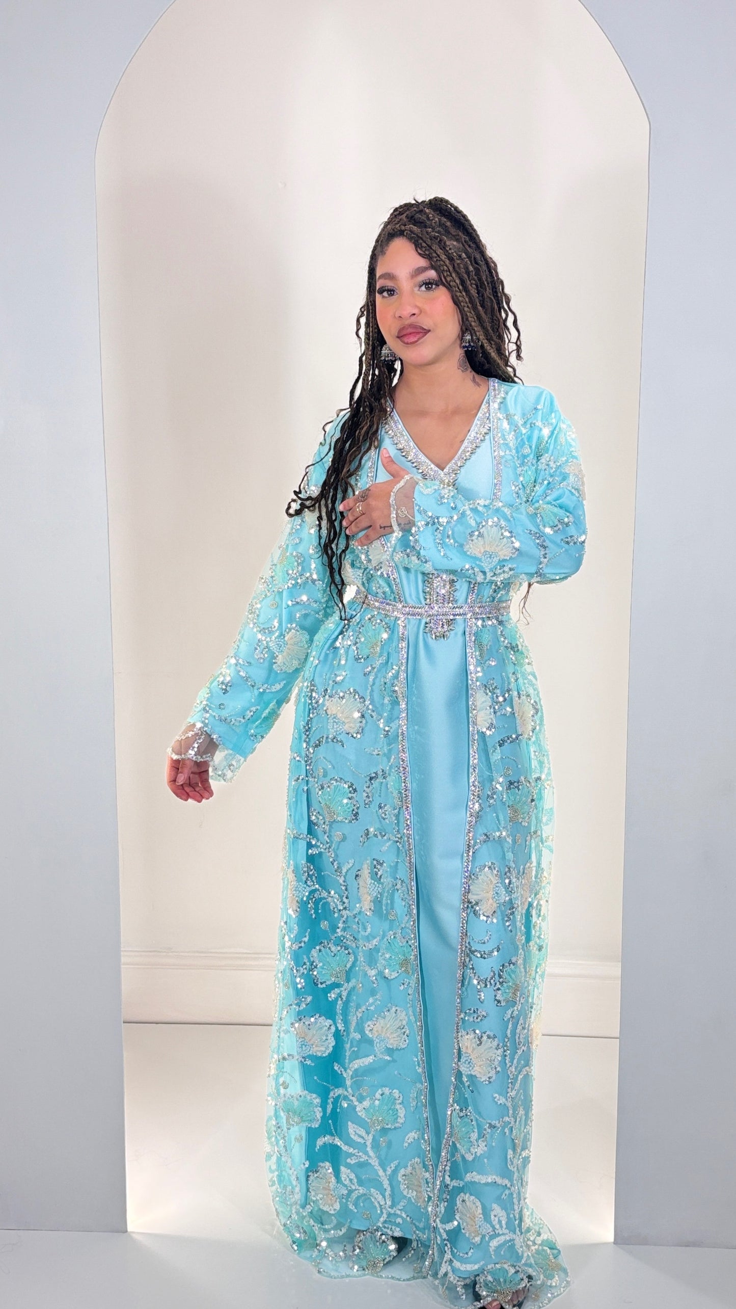 Exquisite Sky Blue Takchita Gown
